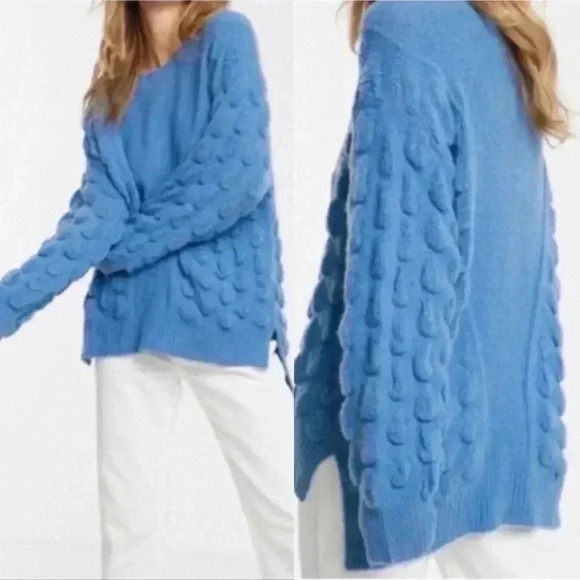 ⭐️HOST PICK⭐️ BNWT  Moon river oversized sweater size Xs - Picture 1 of 6